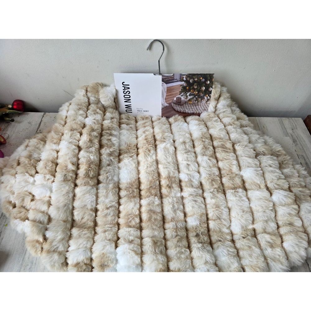 Jason wu faux fur tan white fluffy tree‎ skirt